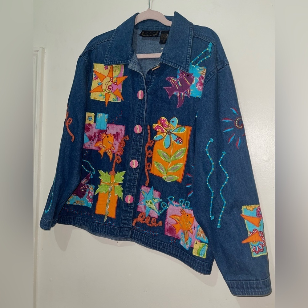 Vintage Artsy Embroidered 3D Popart Denim Jacket - Picture 2 of 16